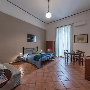 'na Siesta Napoli